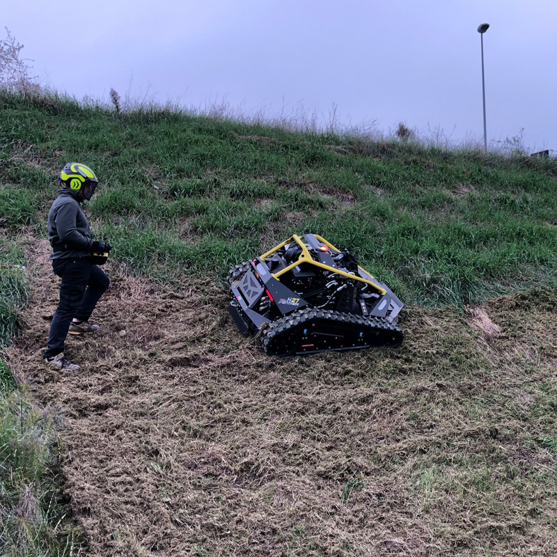 Kosiarka na zbocza zdalnie sterowana Ecotech H27 Panther